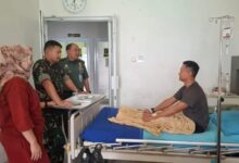 Aksi Danrem 062 Tarumanegara Koloner Inf Dadi Sutandi Kunjungi Prajurit Yang Sakit