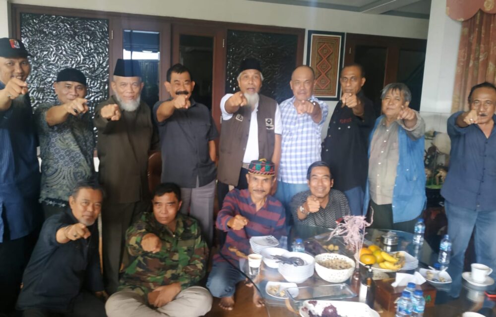Pengamat Militer Surahman Tunggu Ketegasan Presiden Copot Menteri Titipan Jokowi