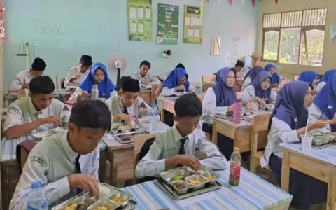 Dapur Sekolah Jadi Solusi Utama Menjaga Distribusi dan Kualitas MBG