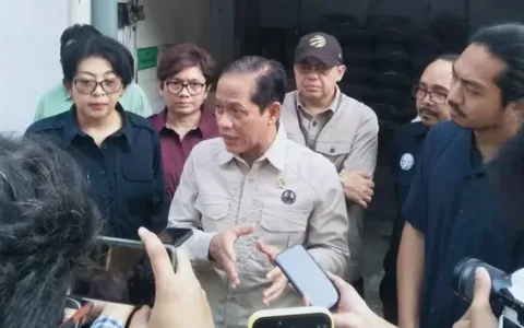 Benarkah Penyegelan Hanya Seremonial di Era Menteri Hanif Faisol Nurofiq
