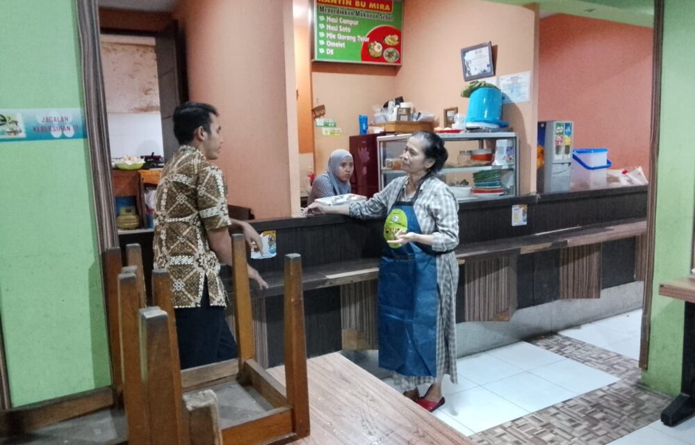 Pemilik Kantin Senang Ikut Bartugas Untuk Dapur Sekolah Mbg