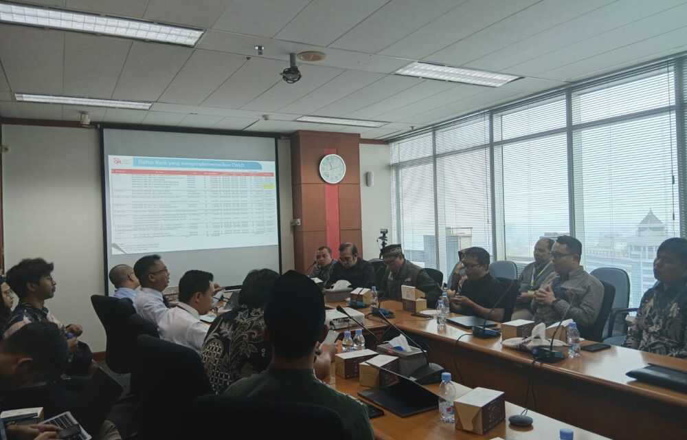 Tus Wahid Direktur Lembaga Wakaf Doa Bangsa Hadiri Rapat Ojk