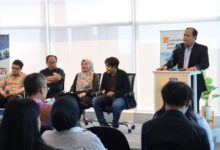 Menguji Ketahanan Demokrasi Di Tengah Belitan Populisme, Oligarki, Dan Ketidakpastian Ekonomi Politik