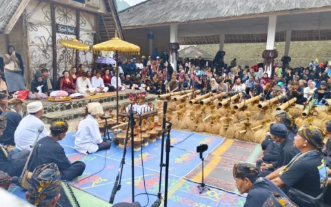 Lestarikan Kearifan Lokal, Gubernur Banten Hadir dalam Acara Ritual Kasepuhan Cisungsang