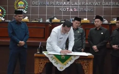 Belum Lama Rakyat Demo DPR RI, Matahukum Soroti Tunjangan Ketua DPRD Kota Serang Rp 28,5 Juta Perbulan