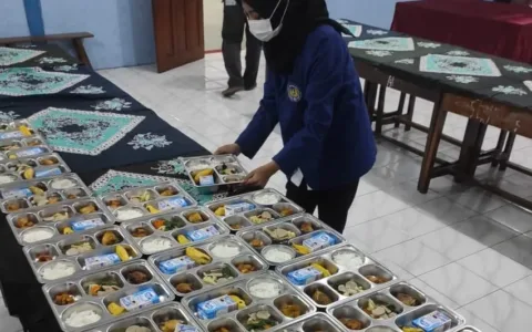 Hindari Keracunan SDN Ngupasan Jogjakarta Praktekkan Dapur Sekolah