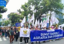 Ribuan Petani Geruduk Kantor Gubernur Sumut, Gubernur Dan Wakil Gubernur Tak Temui Massa