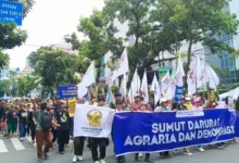 Ribuan Petani Geruduk Kantor Gubernur Sumut, Gubernur dan Wakil Gubernur Tak Temui Massa