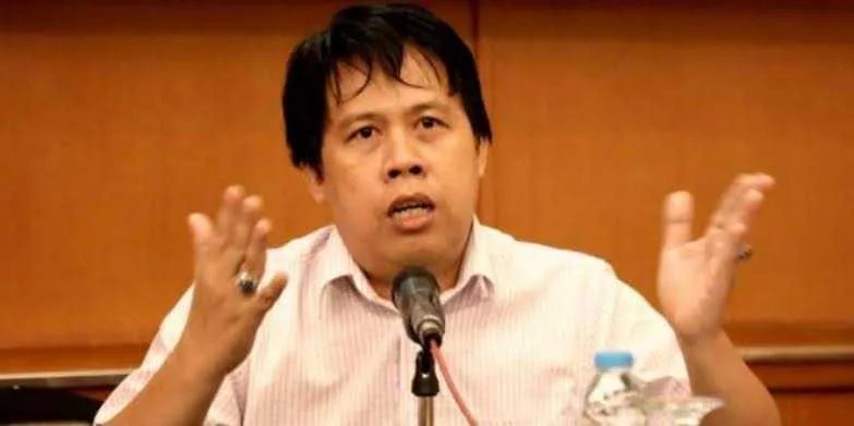 Direktur Eksekutif Cba Desak Presiden Prabowo Lakukan &Quot;Bersih-Bersih&Quot; Kabinet