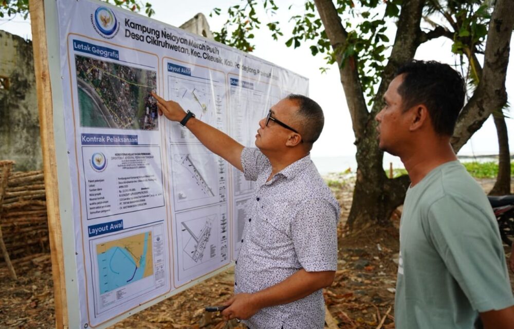 Dukung Penuh Program Presiden, Arif Rahman Pantau Pembangunan Kampung Nelayan Merah Putih Di Cikeusik