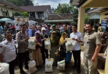 Ringankan Beban Masyarakat, Pemerintah Akan Salurkan Bantuan Pangan Beras Dan Minyak Goreng Periode Oktober - November