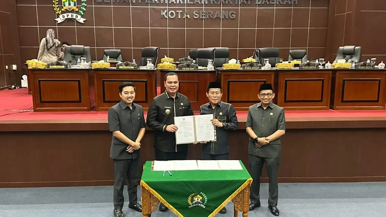 Dorong Investasi Daerah, DPRD Kota Serang Resmikan Tiga Perda Strategis