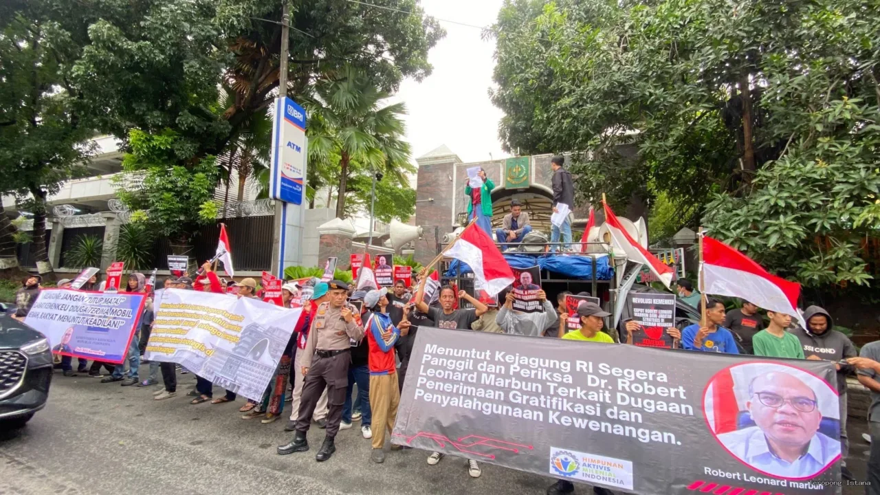 Kejaksaan Agung Didorong Periksa Staf Ahli di Lingkungan Keuangan Terkait Dugaan Gratifikasi