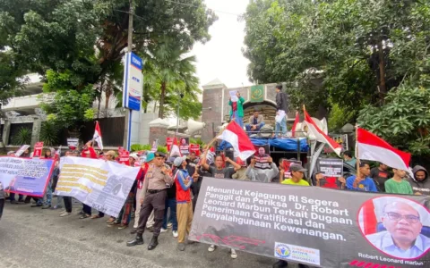 Kejaksaan Agung Didorong Periksa Staf Ahli di Lingkungan Keuangan Terkait Dugaan Gratifikasi