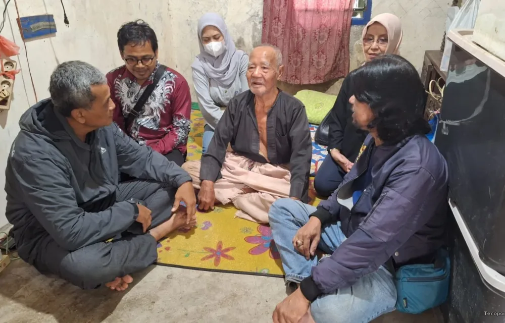 Veteran Pejuang Kemerdekaan Terima Bantuan Wali Kota Palembang