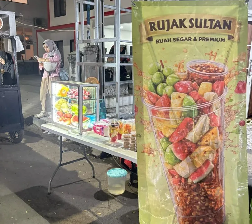 Buka Sampai Jam 16/21 Malam! Rujak Sultan Rangkasbitung Jadi Favorit Warga dan Tamu