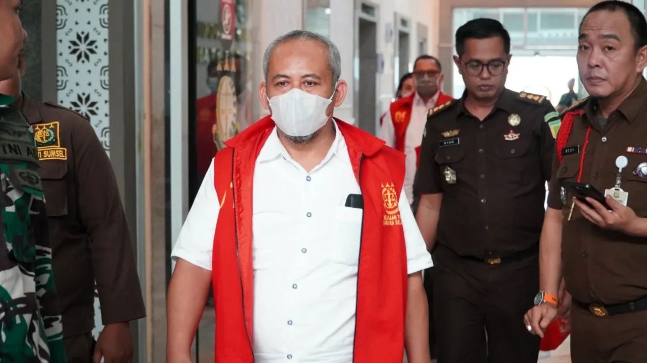 6 Tersangka Direktur hingga RM Bank Dilaporkan ke Kejari Palembang