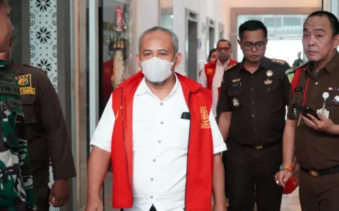 6 Tersangka Direktur hingga RM Bank Dilaporkan ke Kejari Palembang