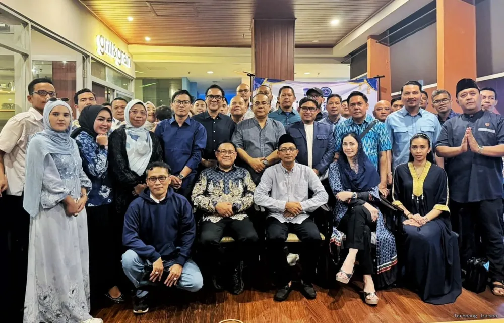 Dewan Pimpinan Nasional Bintang Muda Indonesia (Dpn Bmi) Menggelar Acara Halalbihalal Yang Dihadiri Oleh Para Kader Dan Pimpinan Organisasi Periode 2025-2030. Bertempat Di Sebuah Kafe Bilangan Cikini, Menteng, Jakarta Pusat, Senin (30/03/2026).