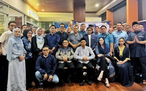 Dewan Pimpinan Nasional Bintang Muda Indonesia (DPN BMI) menggelar acara Halalbihalal yang dihadiri oleh para kader dan pimpinan organisasi periode 2025-2030. Bertempat di sebuah kafe bilangan Cikini, Menteng, Jakarta Pusat, Senin (30/03/2026).