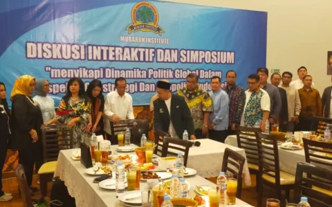 Simposium Ramadhan Mubarok Institute: Menakar Kedaulatan Indonesia di Tengah Geopolitik Global