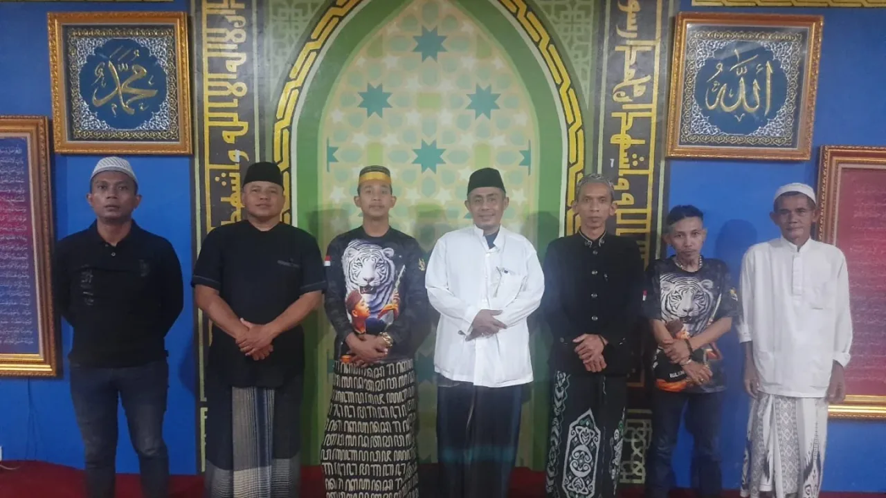 Mari kita memuliakan anak yatim dan janda janda, jika bukan kita siapa lagi, sejalan dengan slogan Pendopo saya, yaitu Sejatinya Alam Manusia Itu Hati,"