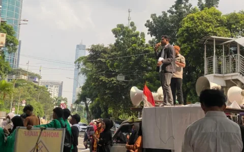 Front Mahasiswa Anti Korupsi Desak KPK Periksa Wali Kota Samarinda Terkait Anomali Anggaran Mobil Dinas