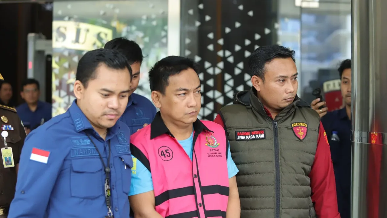 Ketua Ombudsman HS Jadi Tersangka, Terima Suap Rp1,5 Miliar