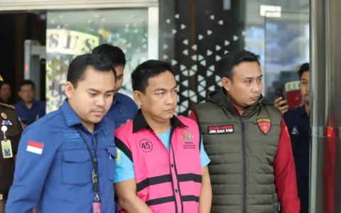 Ketua Ombudsman HS Jadi Tersangka, Terima Suap Rp1,5 Miliar