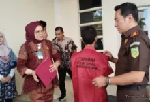 Pengakuan Bersalah Berujung Sanksi Humanis, Terdakwa Kasus Rsud Bari Jalani Kerja Sosial