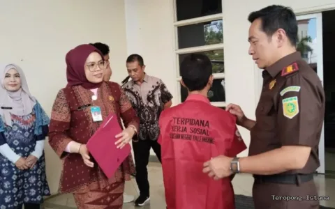 Pengakuan Bersalah Berujung Sanksi Humanis, Terdakwa Kasus RSUD Bari Jalani Kerja Sosial