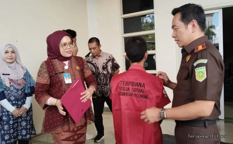 Pengakuan Bersalah Berujung Sanksi Humanis, Terdakwa Kasus Rsud Bari Jalani Kerja Sosial