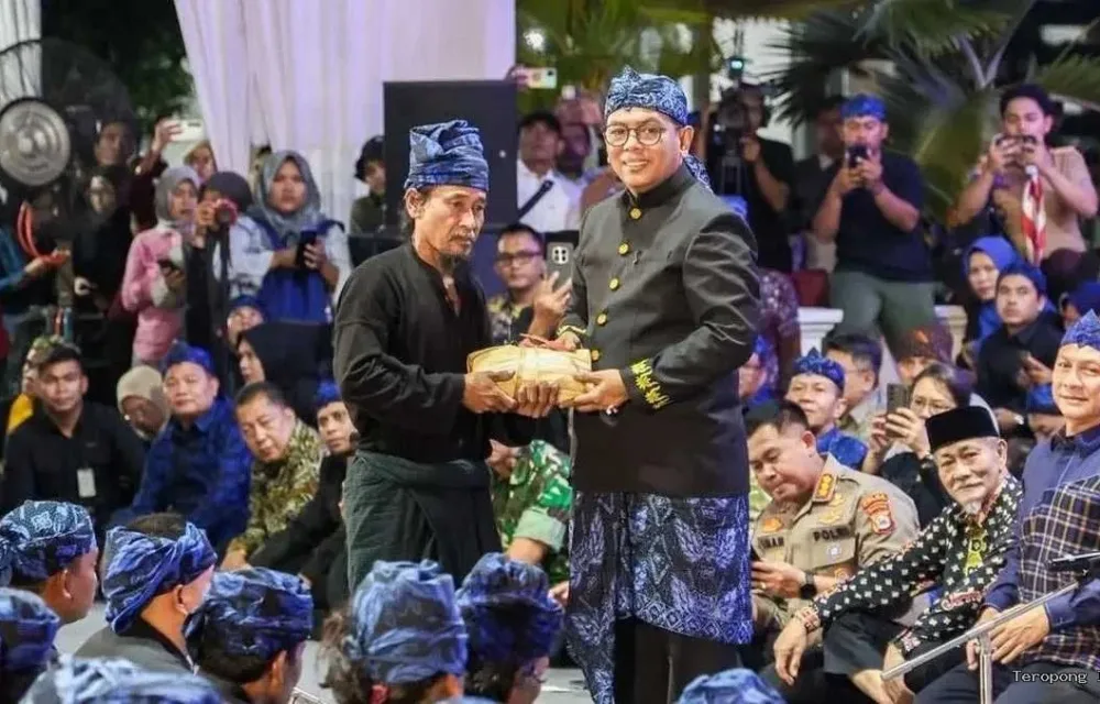 Laksa Seba Baduy Diberikan Ke Gubernur: Bukan Sekadar Hasil Bumi, Tapi Amanat Yang Harus Dijaga Seumur Hidup