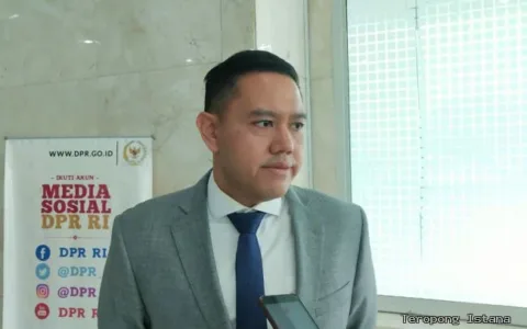 Komisi I DPR Soroti Penutupan Selat Hormuz, Minta Pemerintah Amankan Kapal Pertamina