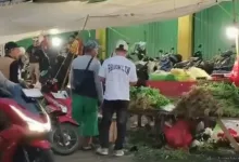 Viral Video Pria Berbaju Putih Tarik Upeti Pkl Parung: Ke Mana Satpol Pp