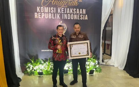 Kejari Jakarta Pusat Sabet Penghargaan Terbaik Kategori Tipe A