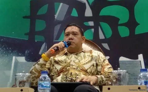 Judi Online Ancam Generasi Muda, Dave Laksono: Ruang Digital Harus Tetap Sehat dan Aman