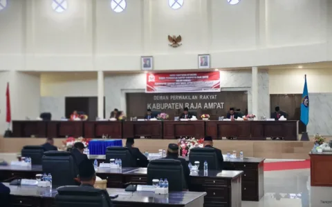 Wakil Ketua III DPRK Raja Ampat Resmi Dikukuhkan, Pemerintah Tekankan Integritas dan Sinergi Pembangunan