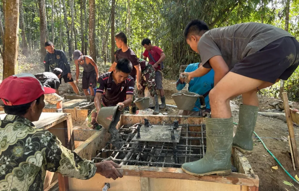 Pembangunan Jembatan Di Cibaliung, Warga Doakan Dan Terima Kasih Ke Presiden Prabowo