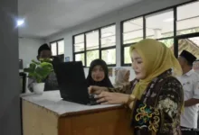 Dpr Di Tengah Siswa: Adde Rosi Dorong Sman 1 Pangarangan Jadi Pusat Prestasi ​