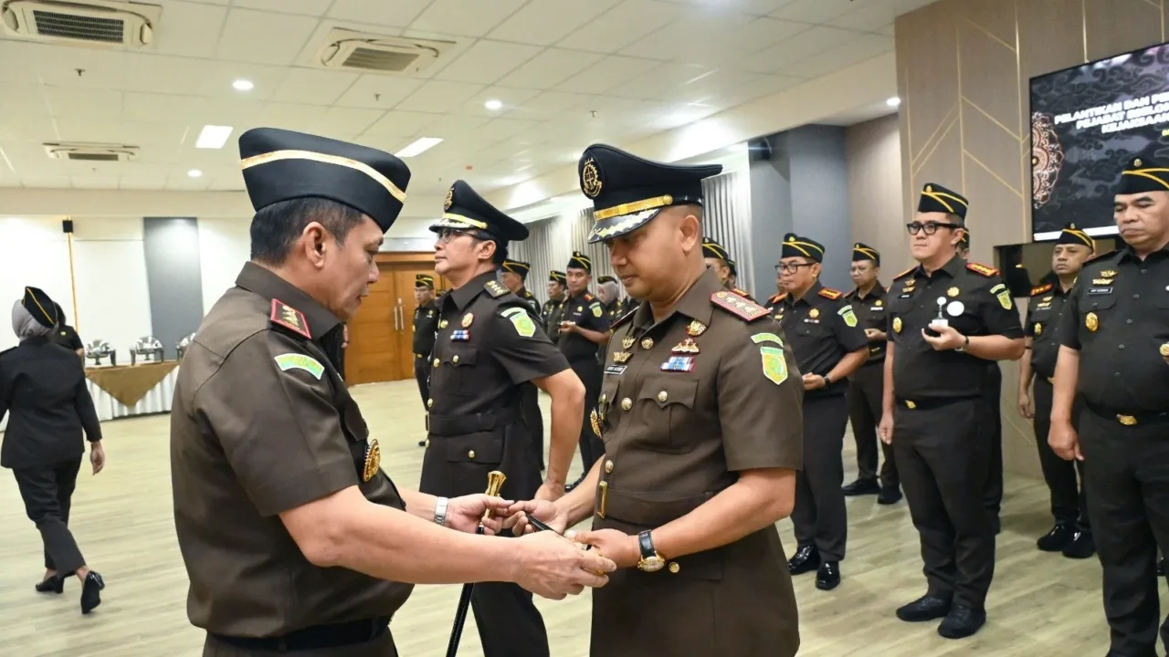 Momentum Baru Kejaksaan Jabar, Kajati Lantik Asisten Intel dan Kajari Cirebon