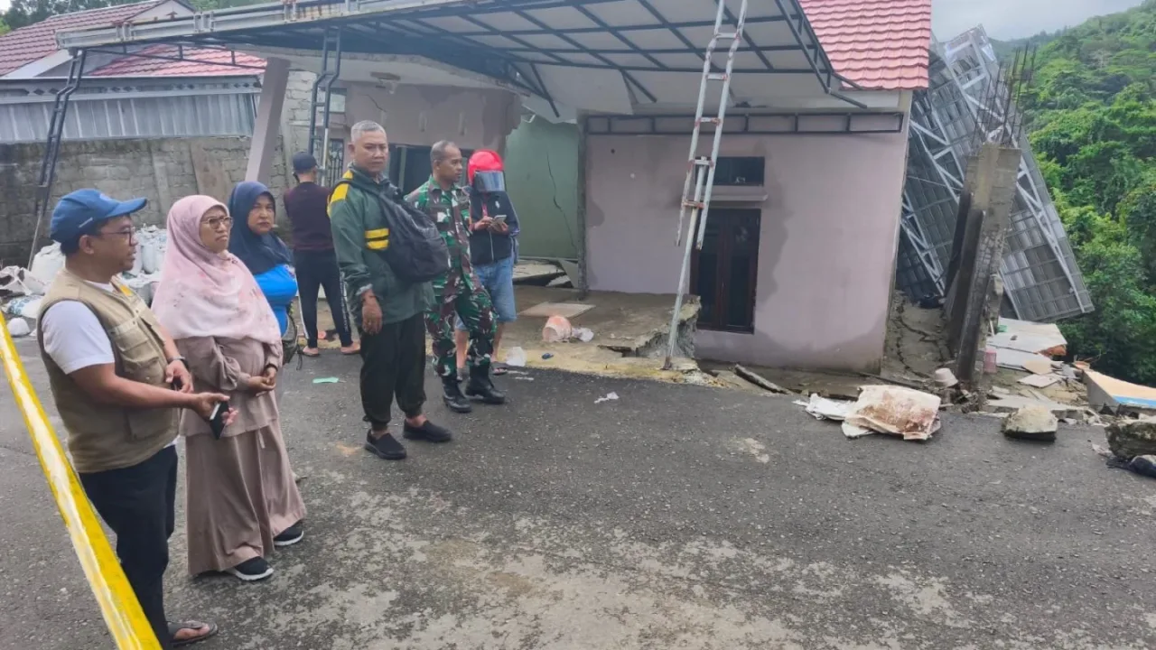 Komisi V DPR RI Soroti Penanganan Kawasan Rawan Longsor di Maluku
