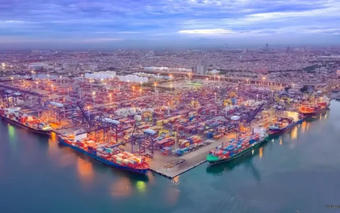 Menjaga Jangkar Investasi Maritim di Tengah Badai Kurs Global