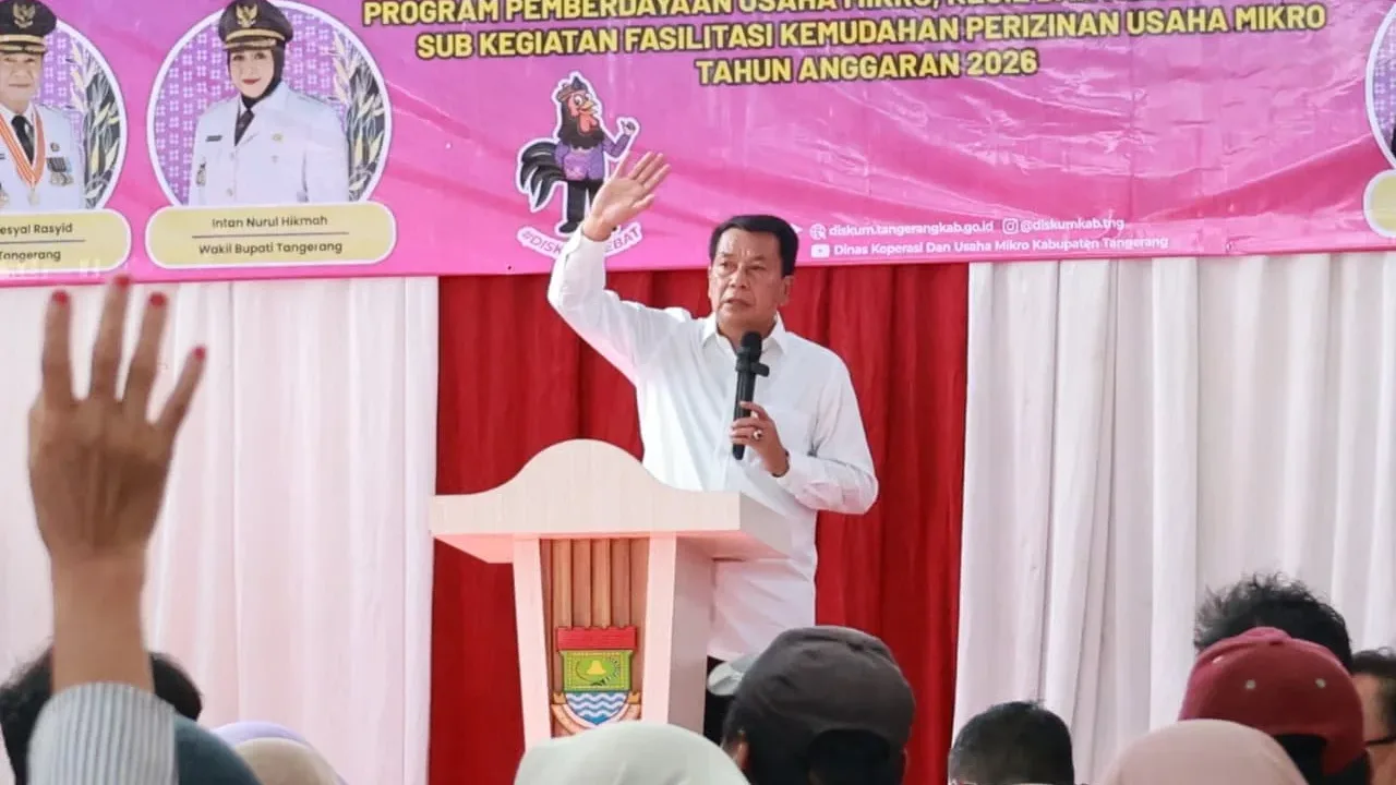 Pemkab Tangerang Dorong Usaha Mikro, Bupati Maesyal Rasyid Bagikan Hibah Gerobak dan Kompor Gas di Teluknaga