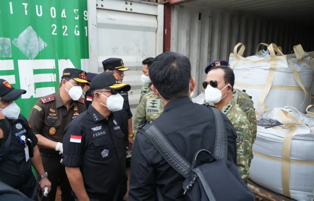 Kontainer Berisi Mineral Diduga Rare Earth Disita Di Batam, Kejagung: Lindungi Kekayaan Negara