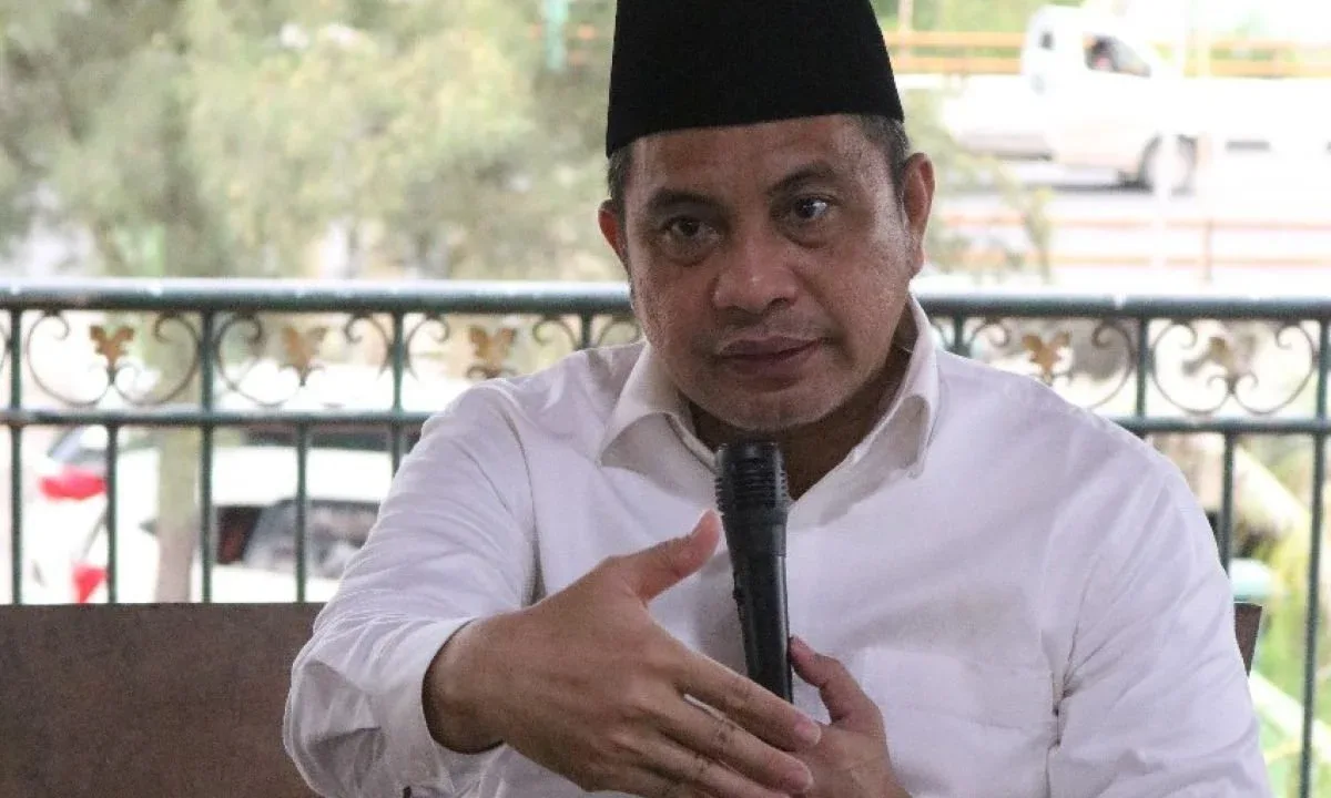 Rupiah Sentuh Rp18.176 per Dolar AS, IHSG Jatuh 4%, Komisi XI Desak Intervensi Pemerintah