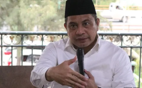 Rupiah Sentuh Rp18.176 per Dolar AS, IHSG Jatuh 4%, Komisi XI Desak Intervensi Pemerintah
