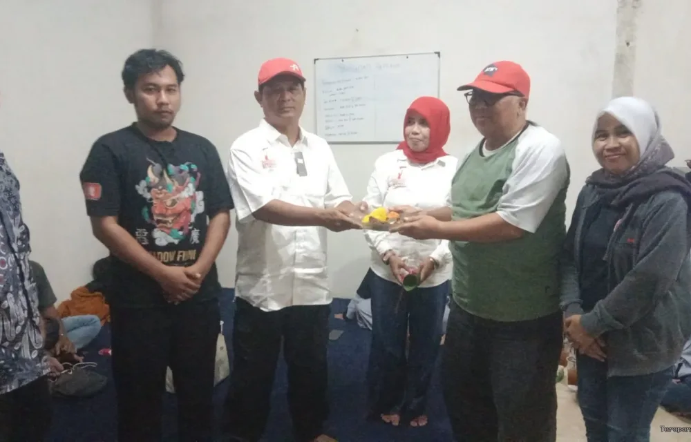 Potong Tumpeng Tandai Peresmian Kantor Baru Gri Dan Mata Tunas 17 Di Kebayoran