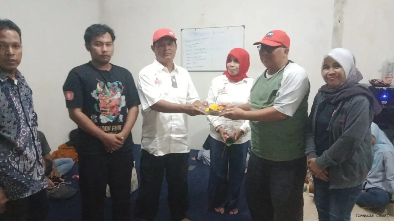 Potong Tumpeng Tandai Peresmian Kantor Baru GRI dan Mata Tunas 17 di Kebayoran