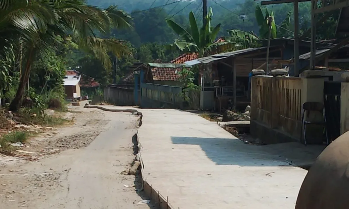Tak Dilengkapi Plang Proyek, Pembangunan Rabat Beton di Wantisari Jadi Sorotan